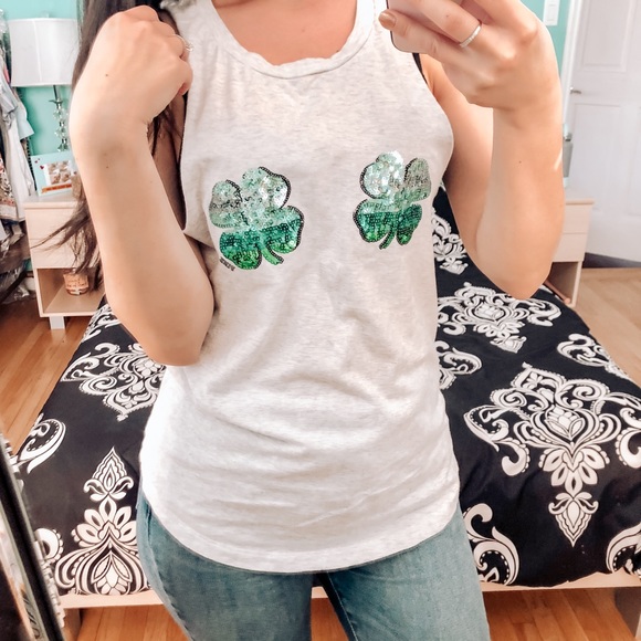 PINK St. Patrick Shamrock Muscle Tee Size XS - Picture 1 of 8